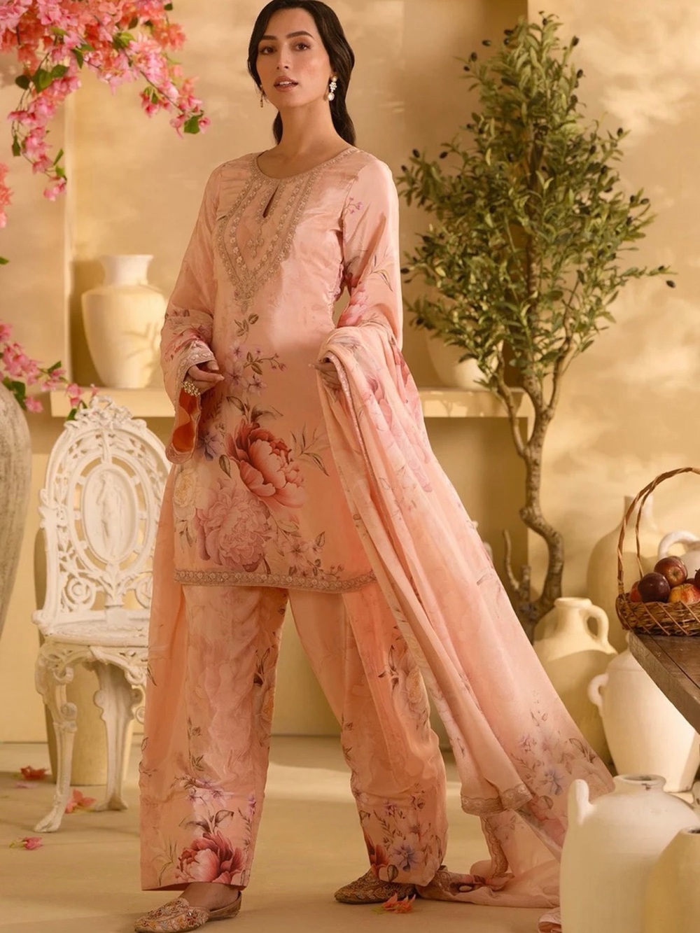 Peach Floral Embroidered Kurta Set (Farshi) with Dupatta